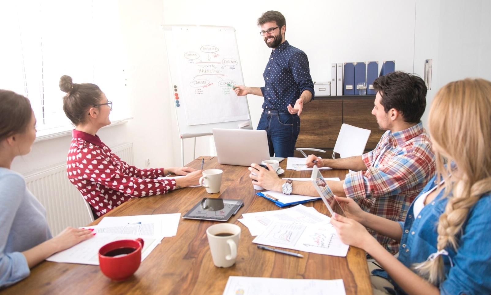 Professionelle Finanzberatung und Analysemethoden bei SkillBoost